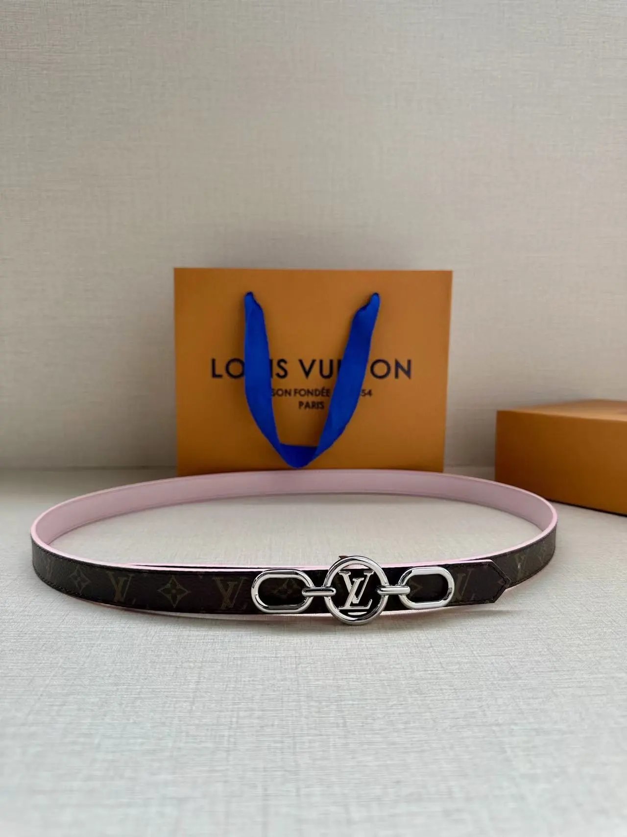  Louis Vuitton Gucci...Belt