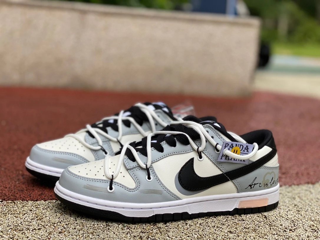 Nike SB Dunk Low