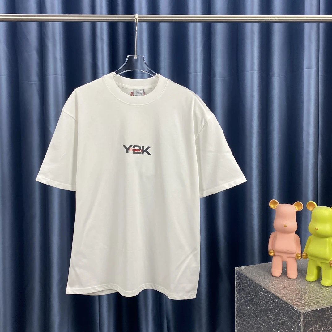 Vetements T-Shirts