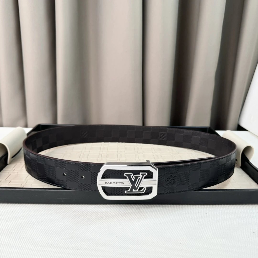 Louis Vuitton Gucci...Belt
