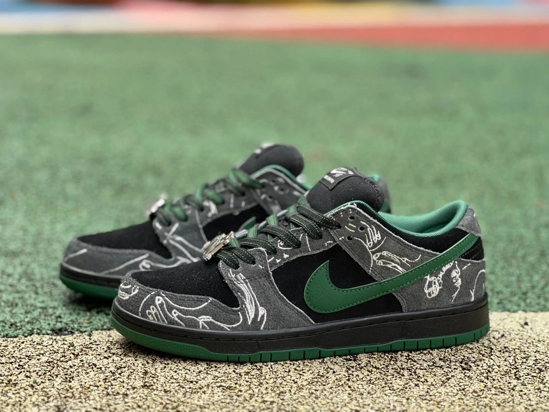 Nike Dunk Low Retro SE