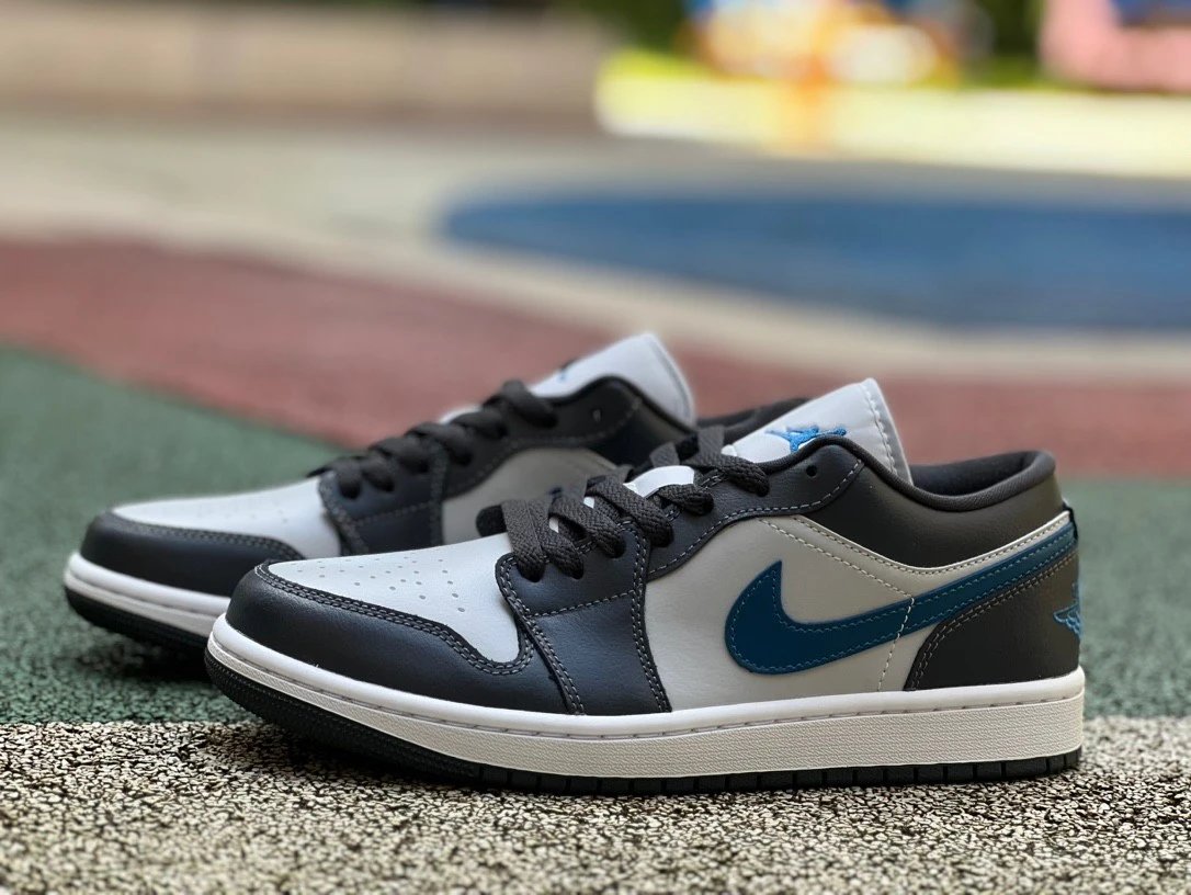 Jordan 1 Low