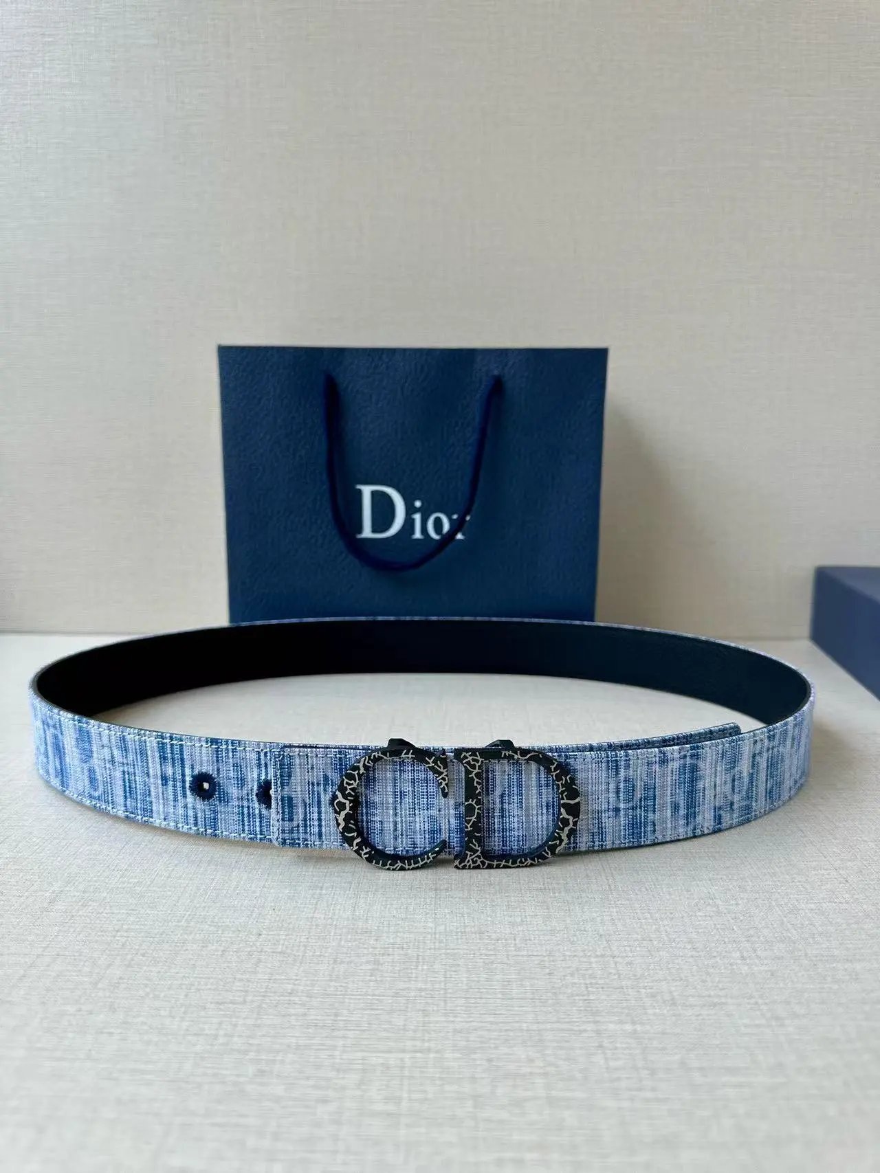 Fendi  Louis Vuitton...Belt