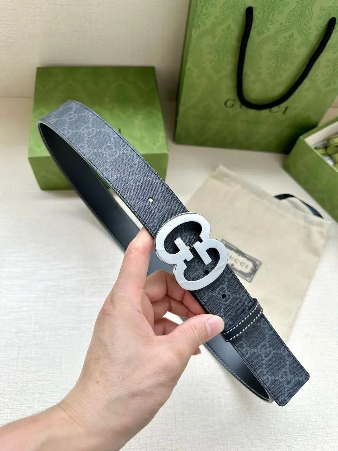  Louis Vuitton Gucci...Belt