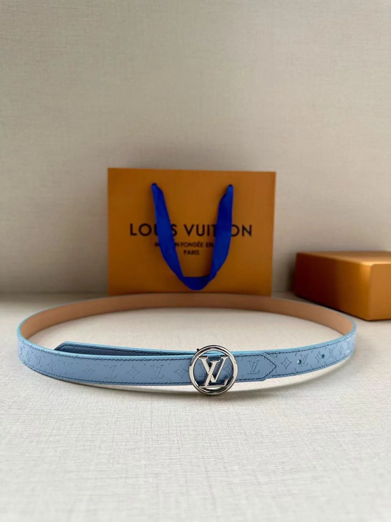  Louis Vuitton Gucci...Belt