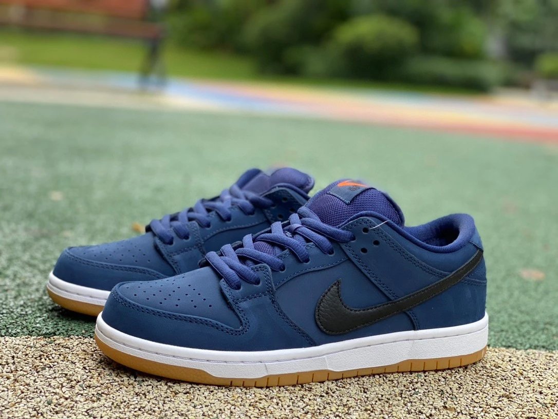 Nike SB Dunk Low