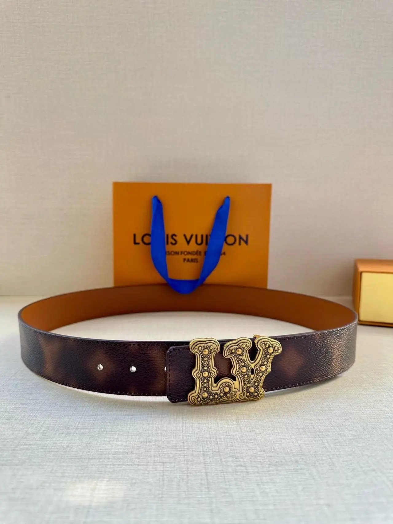 Fendi  Louis Vuitton...Belt