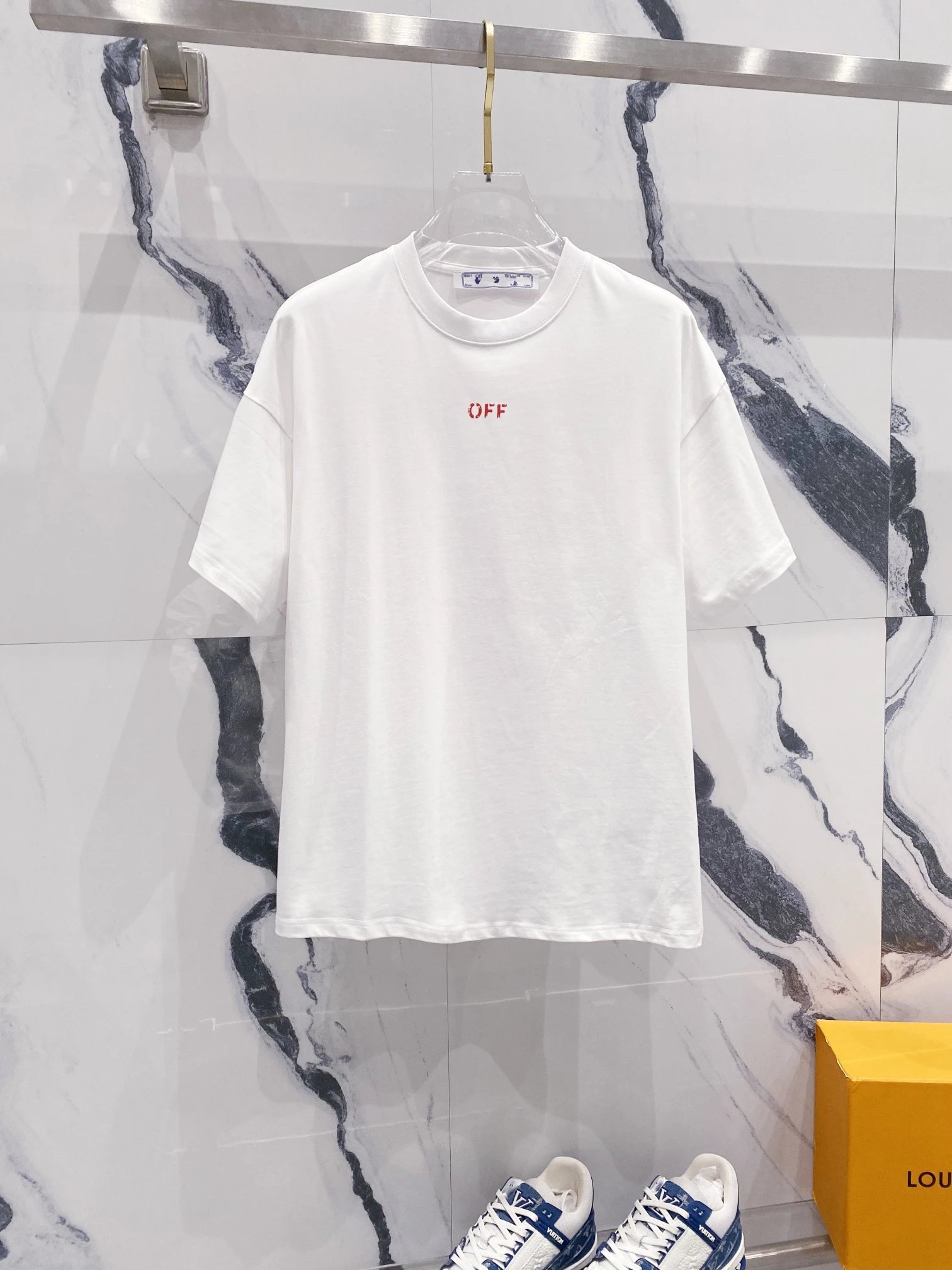  Off-White T-Shirts