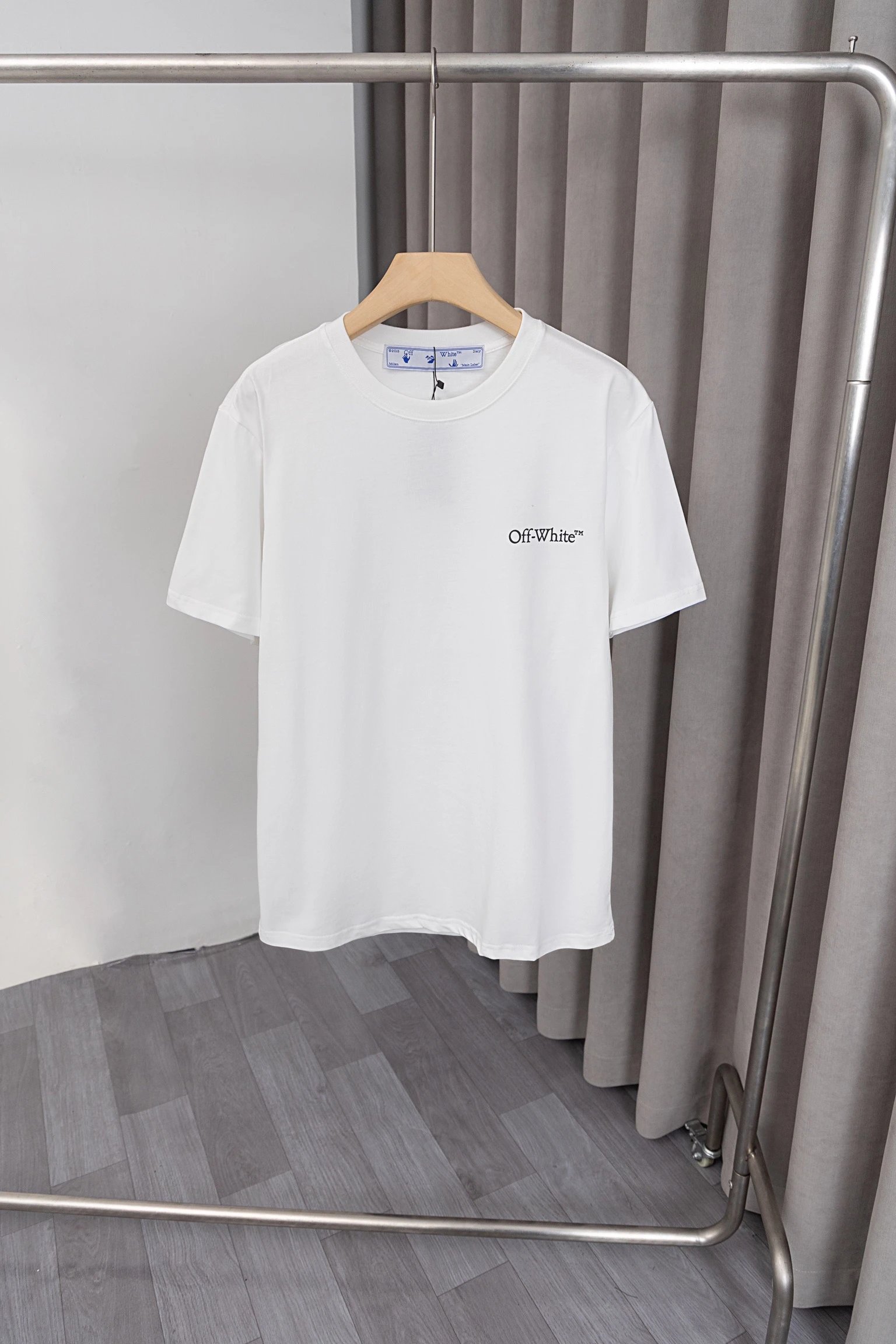  Off-White T-Shirts