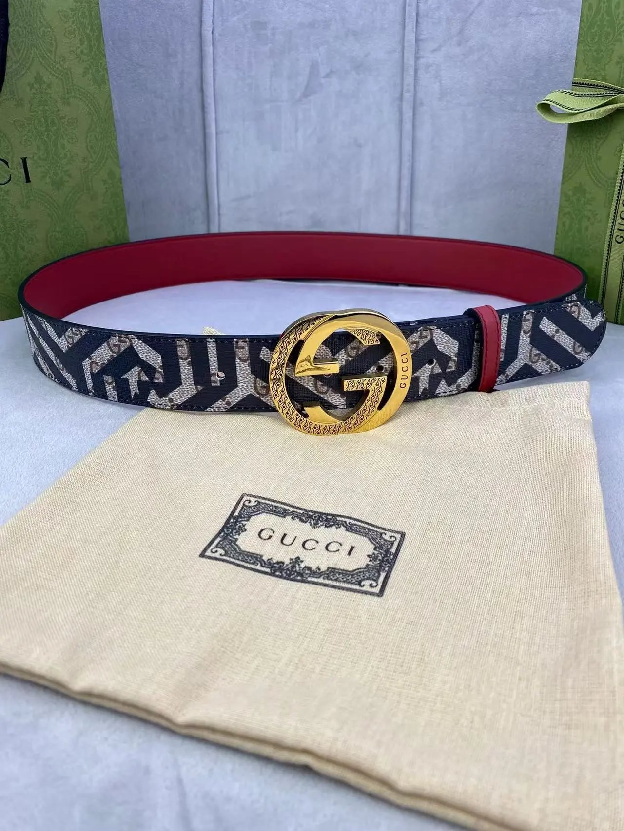  Louis Vuitton Gucci Belt