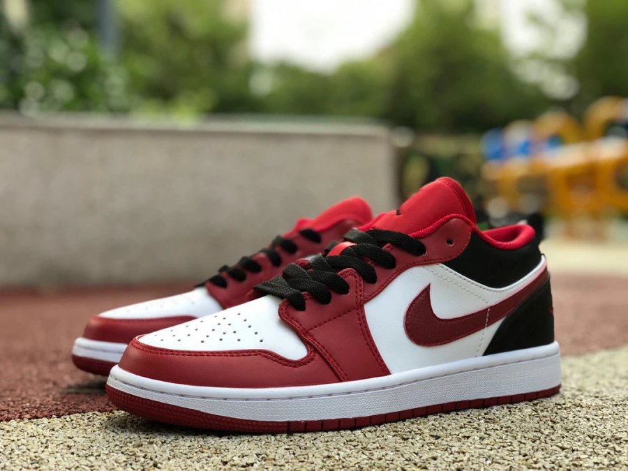 Jordan 1 Low