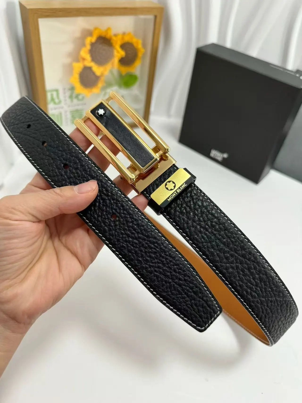  Louis Vuitton Gucci...Belt