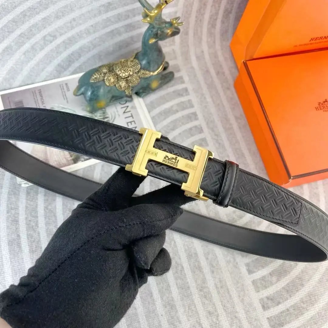 Fendi  Louis Vuitton...Belt