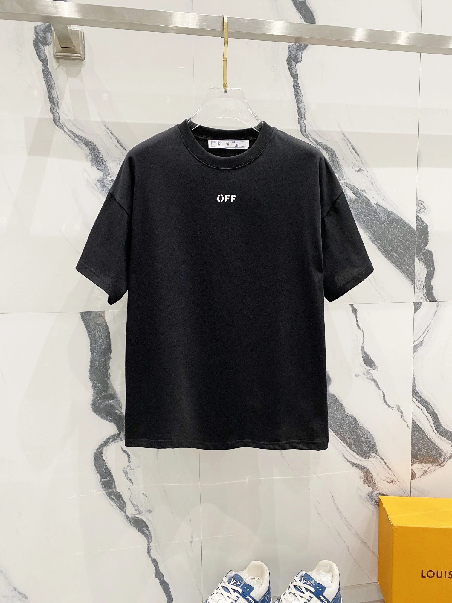  Off-White T-Shirts
