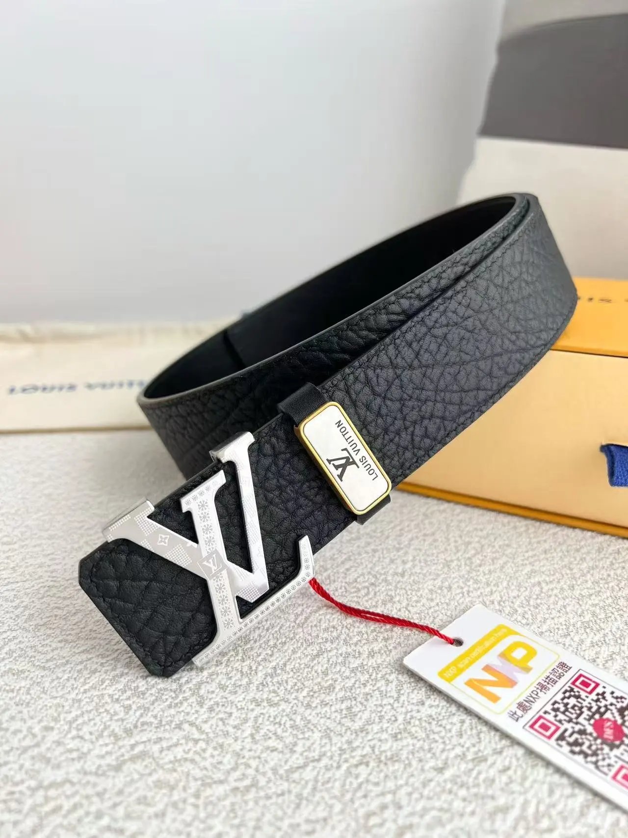  Louis Vuitton Fendi...Belt