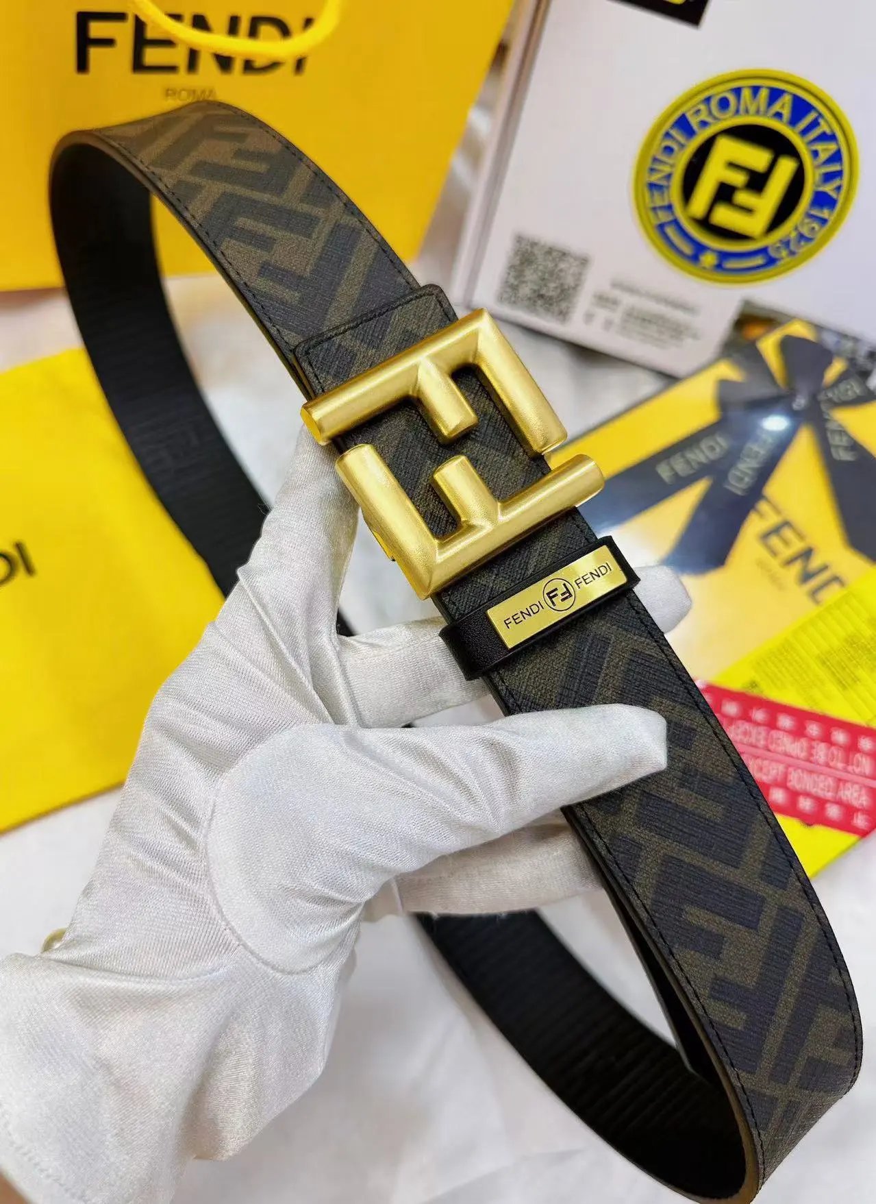  Louis Vuitton Fendi...Belt