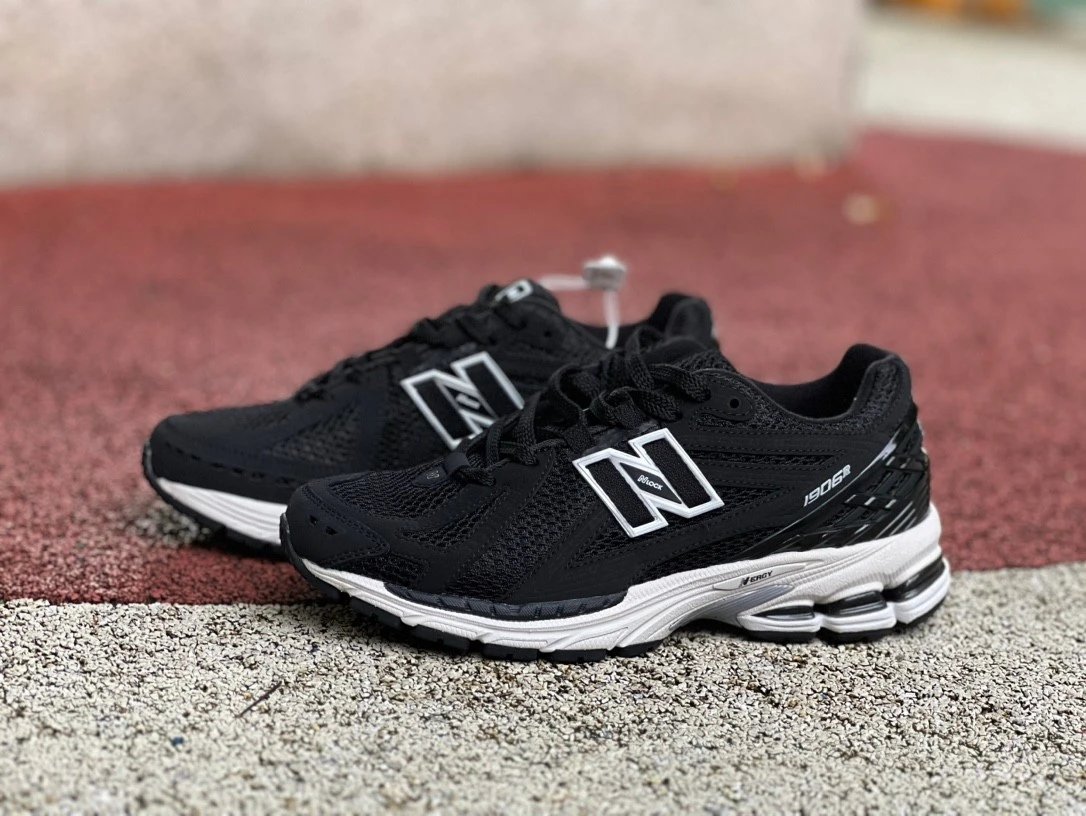 New Balance 1906A