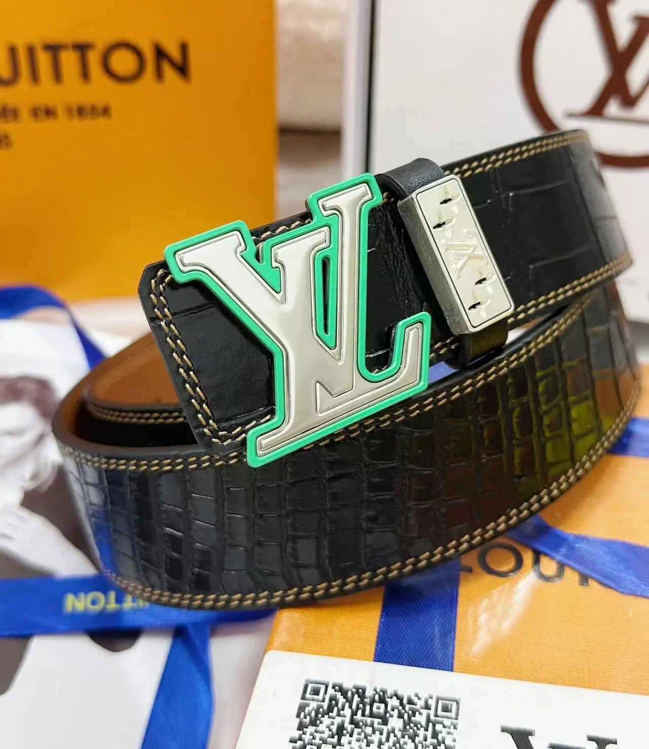  Louis Vuitton Fendi...Belt