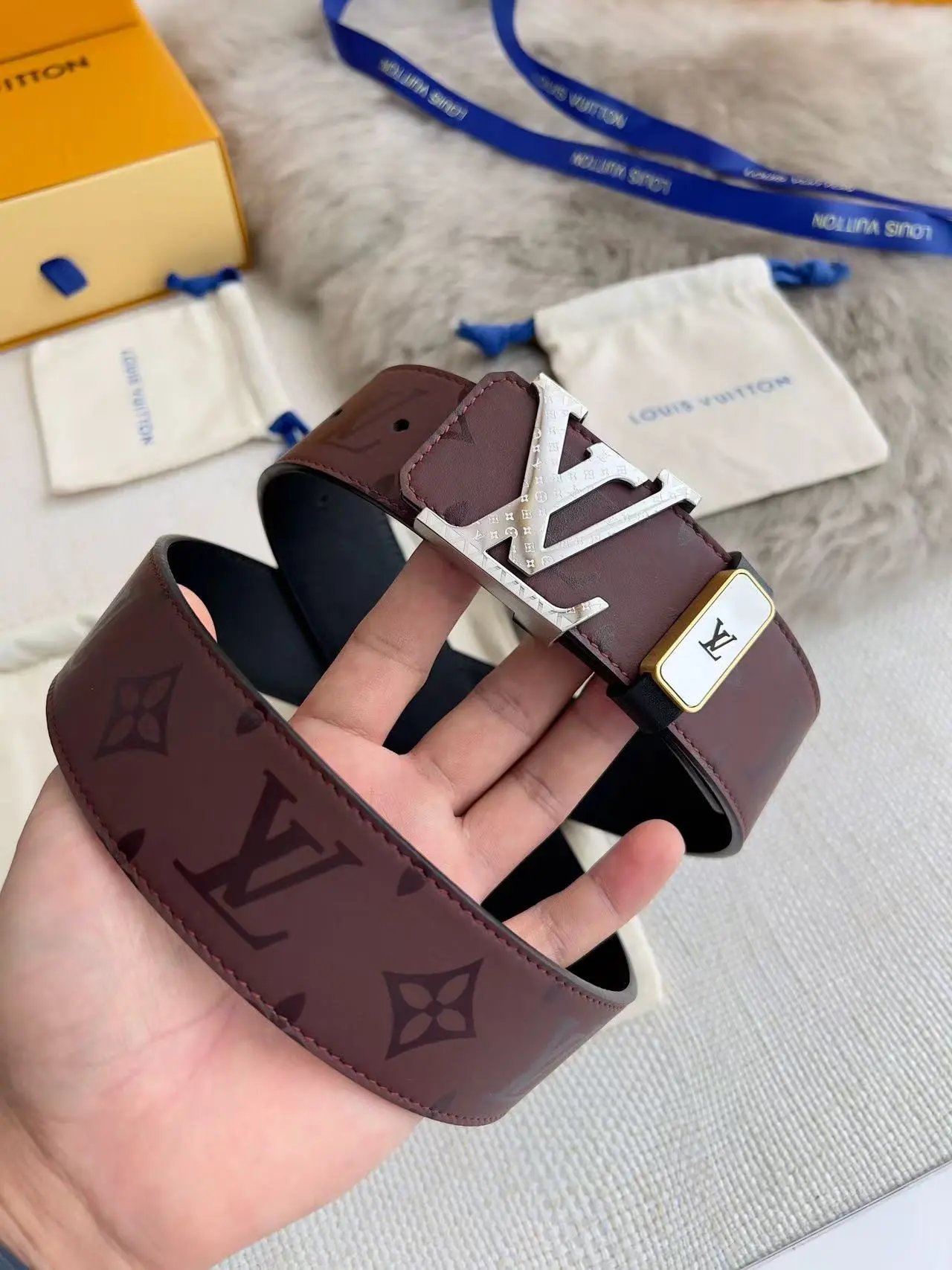  Louis Vuitton Gucci...Belt