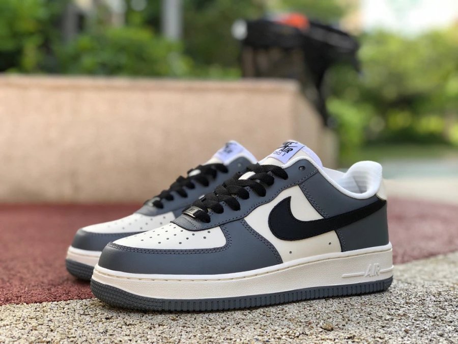 Nike Air Force 1 Low