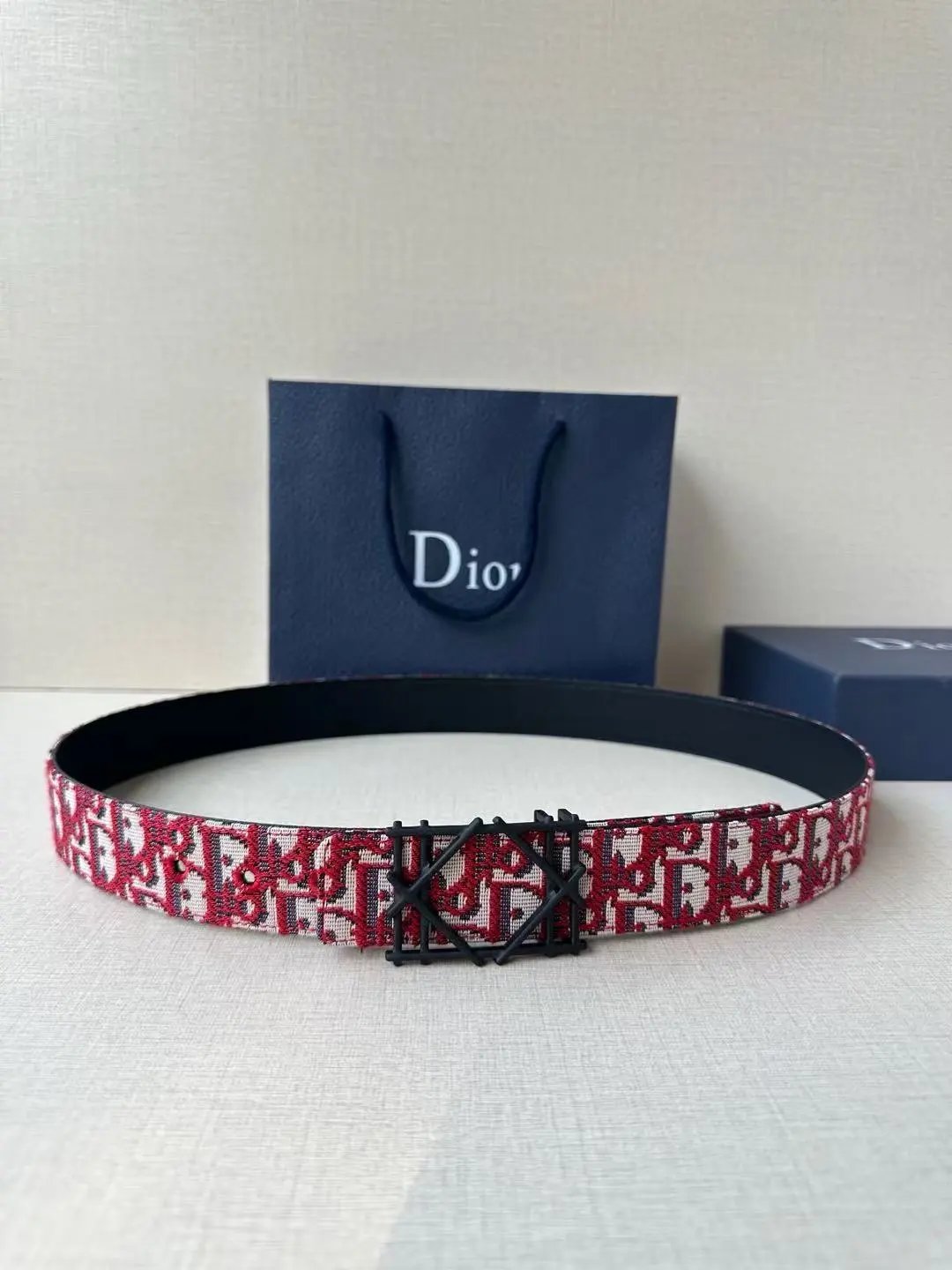  Louis Vuitton Gucci...Belt