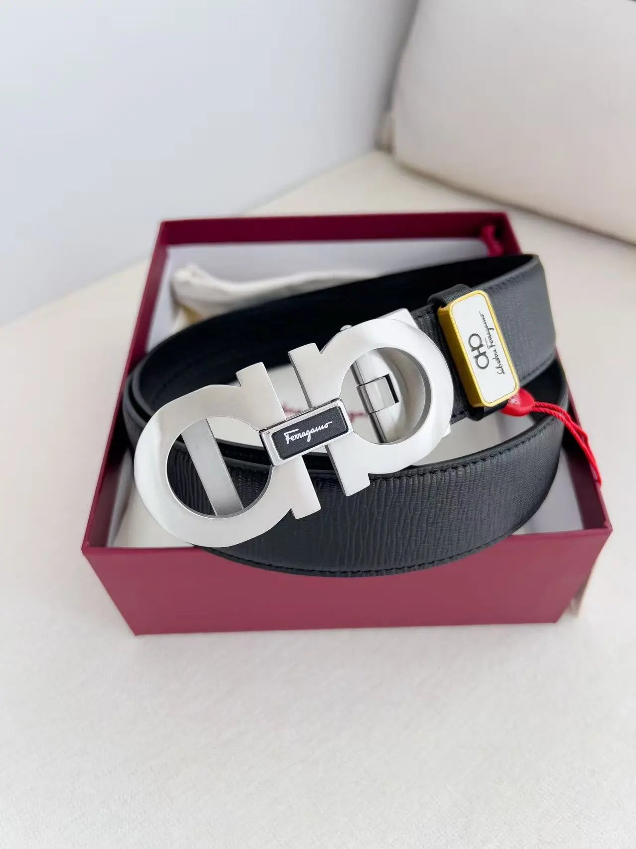  Louis Vuitton Gucci...Belt