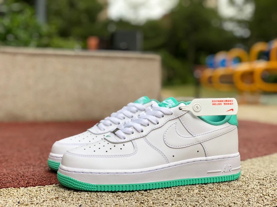 Nike Air Force 1 Low