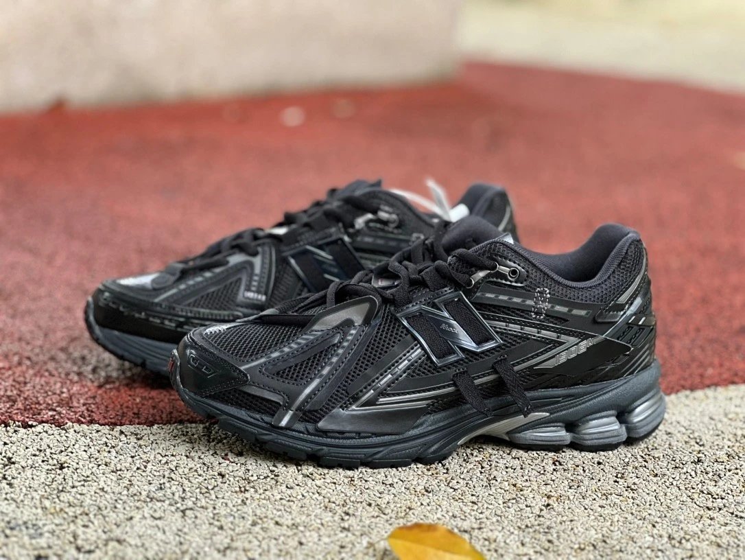 New Balance 1906A