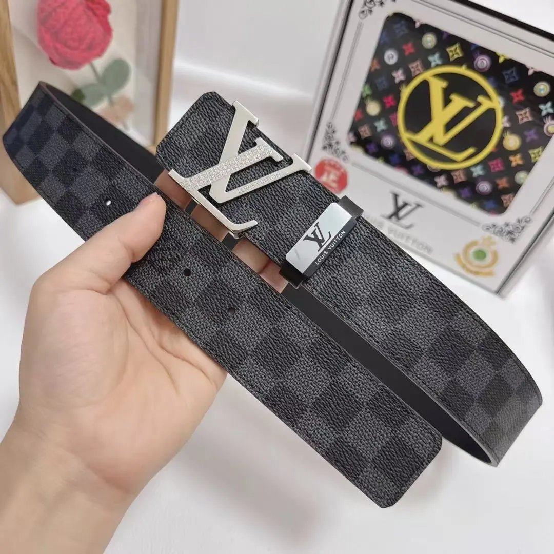 Louis Vuitton Gucci... Belt