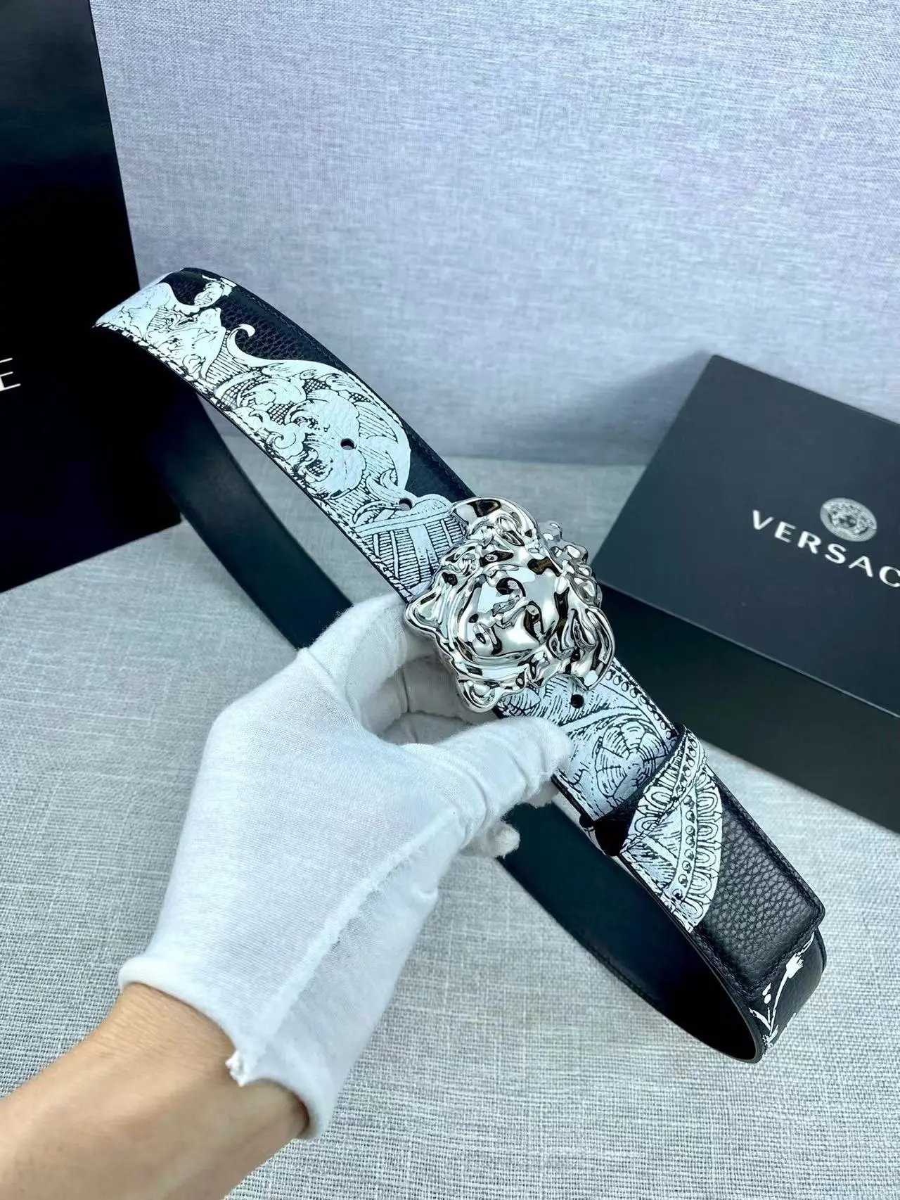  Louis Vuitton Fendi...Belt