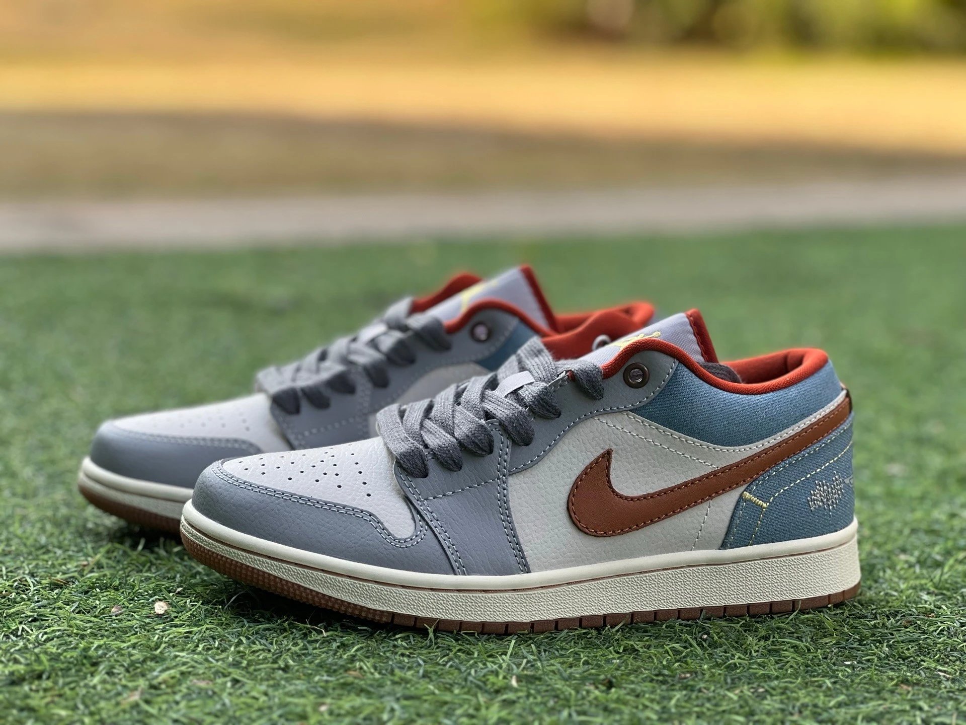Jordan 1 Low