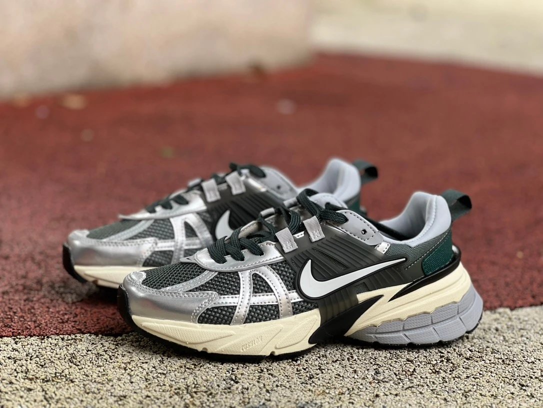 Nike V2K Run
