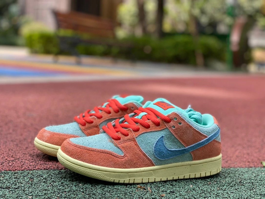 Nike Dunk Low