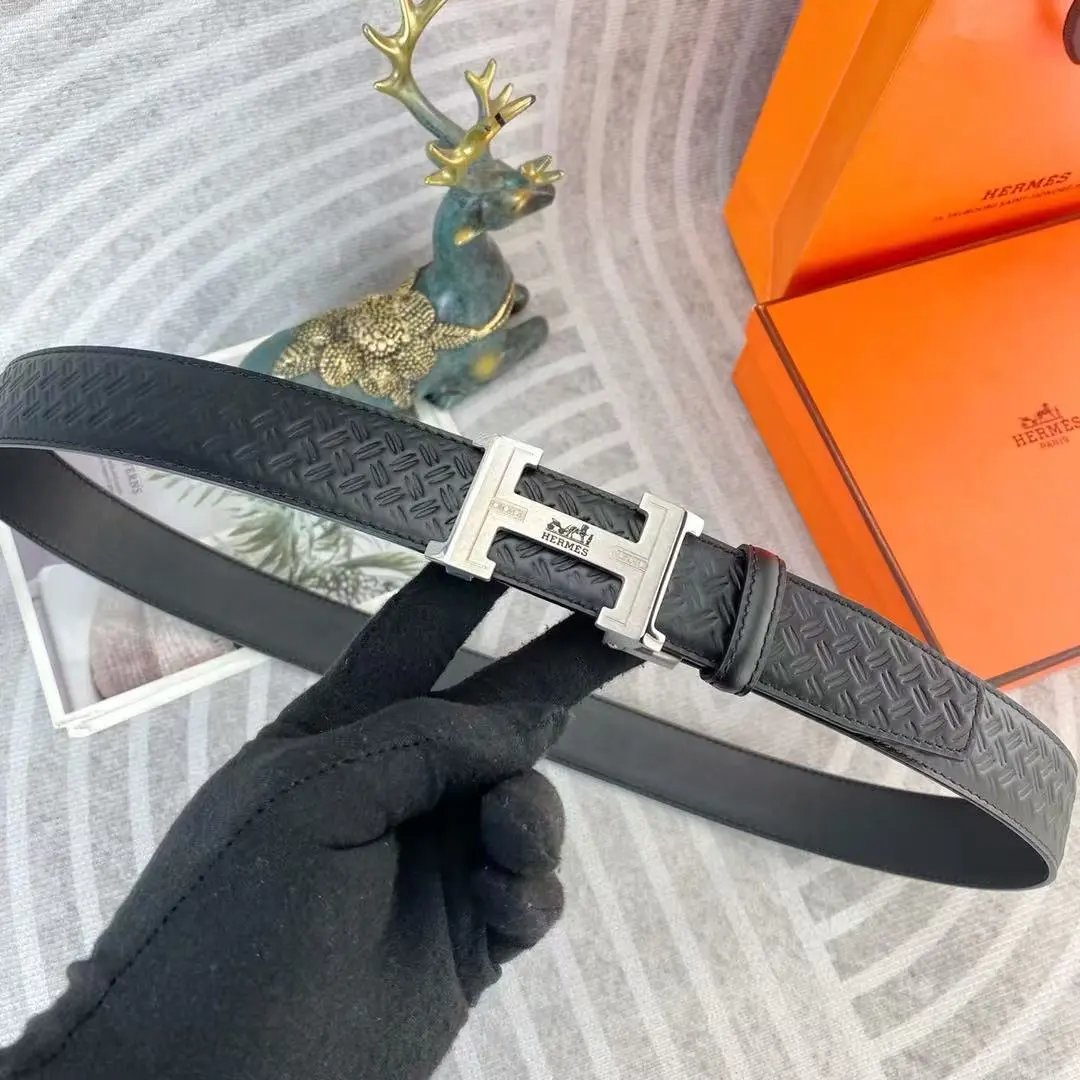 Fendi  Louis Vuitton...Belt