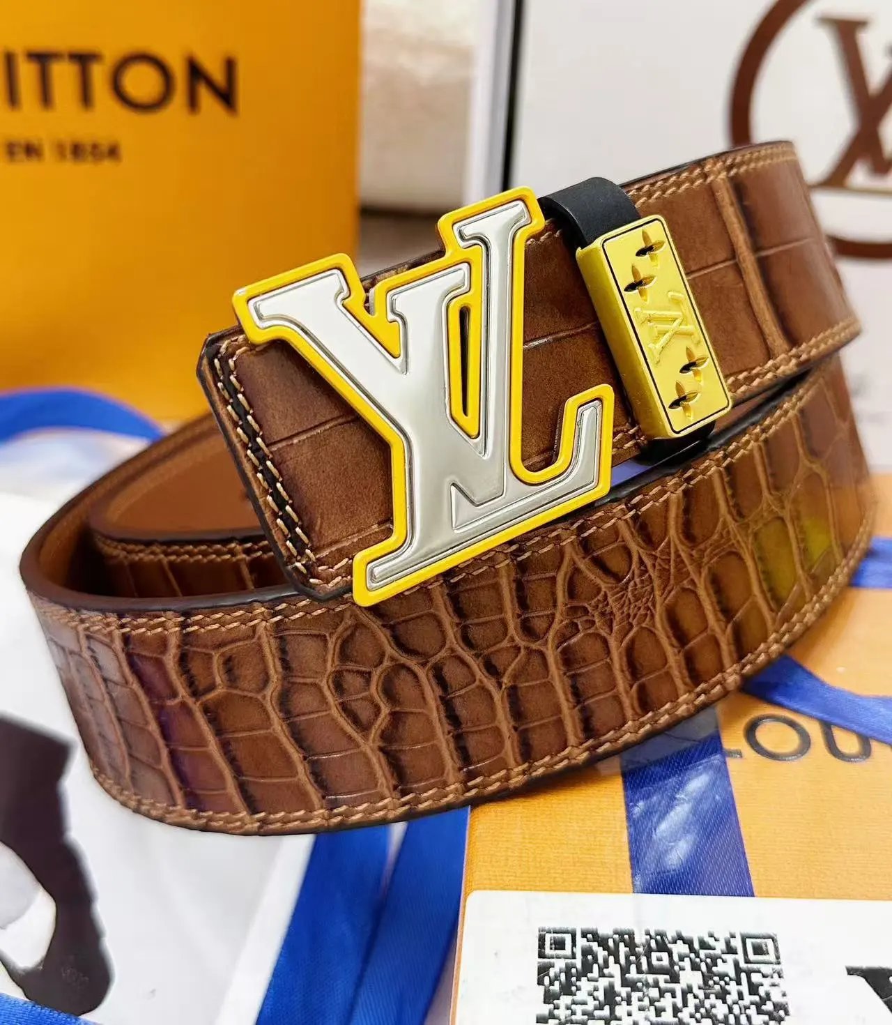  Louis Vuitton Fendi...Belt