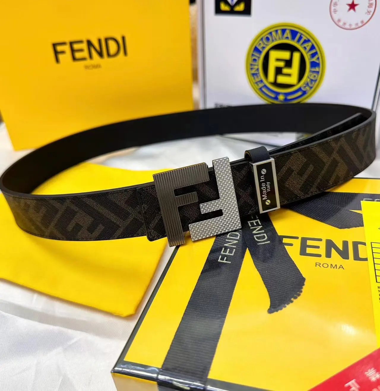  Louis Vuitton Fendi...Belt