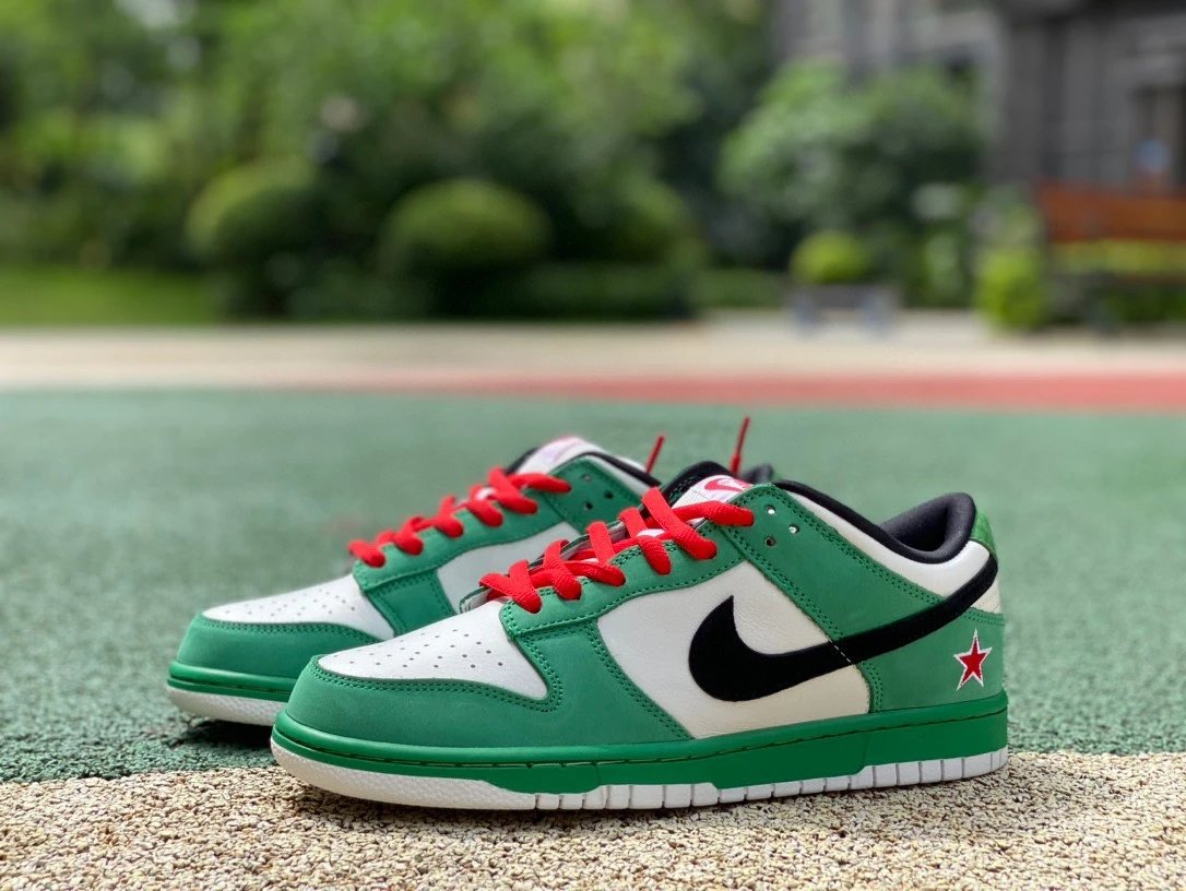 Nike SB Dunk Low
