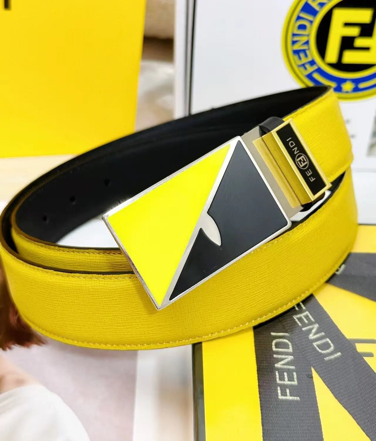  Louis Vuitton Gucci... Belt