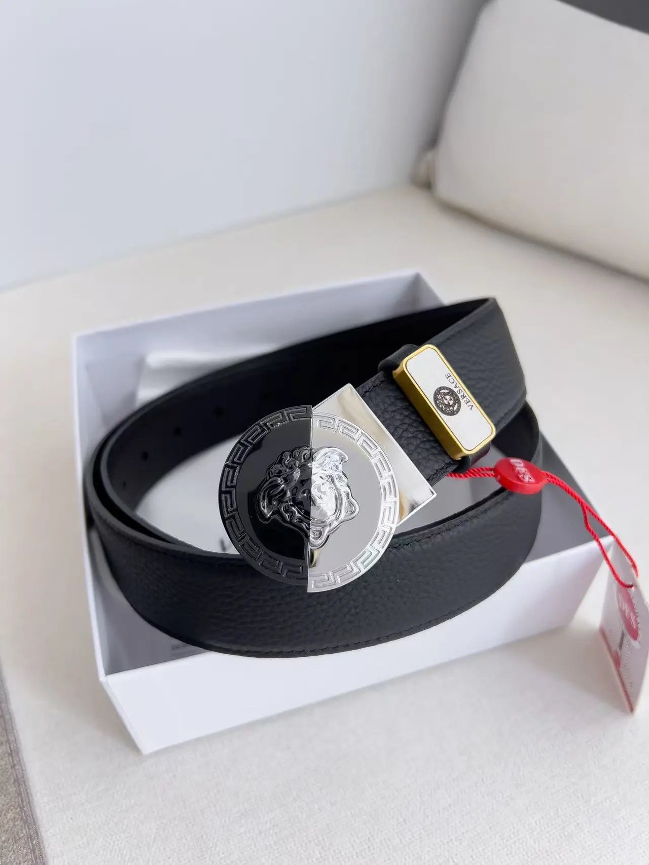  Louis Vuitton Dior...Belt