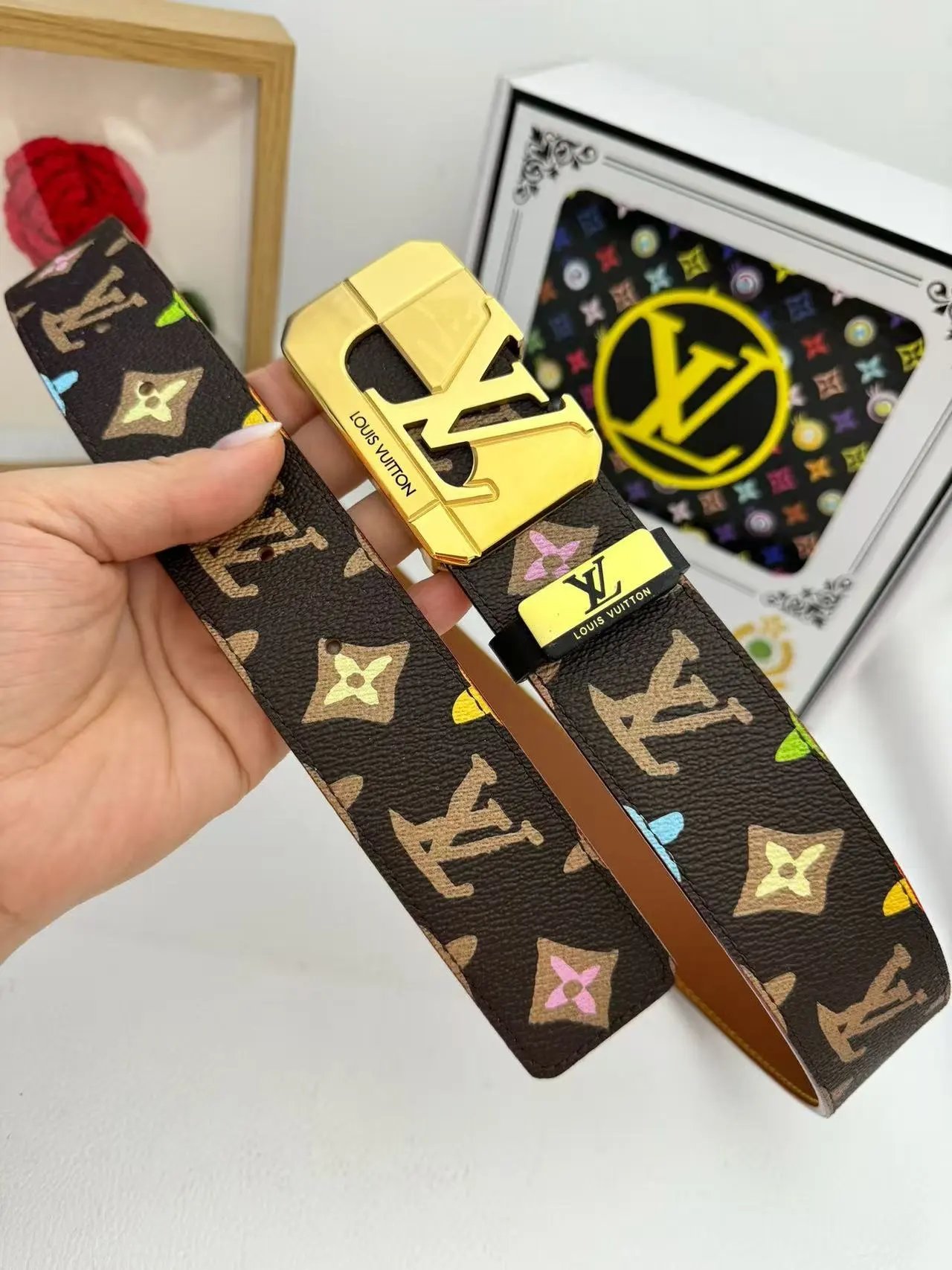  Louis Vuitton Gucci...Belt