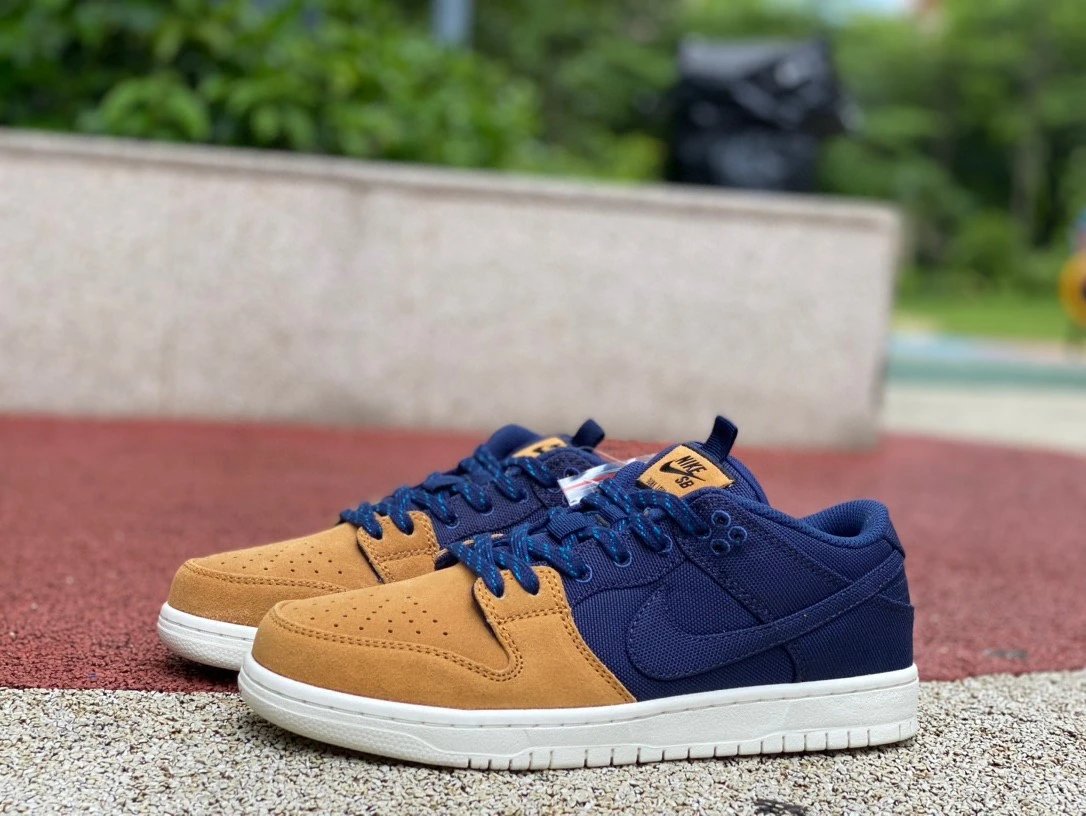 Nike SB Dunk Low