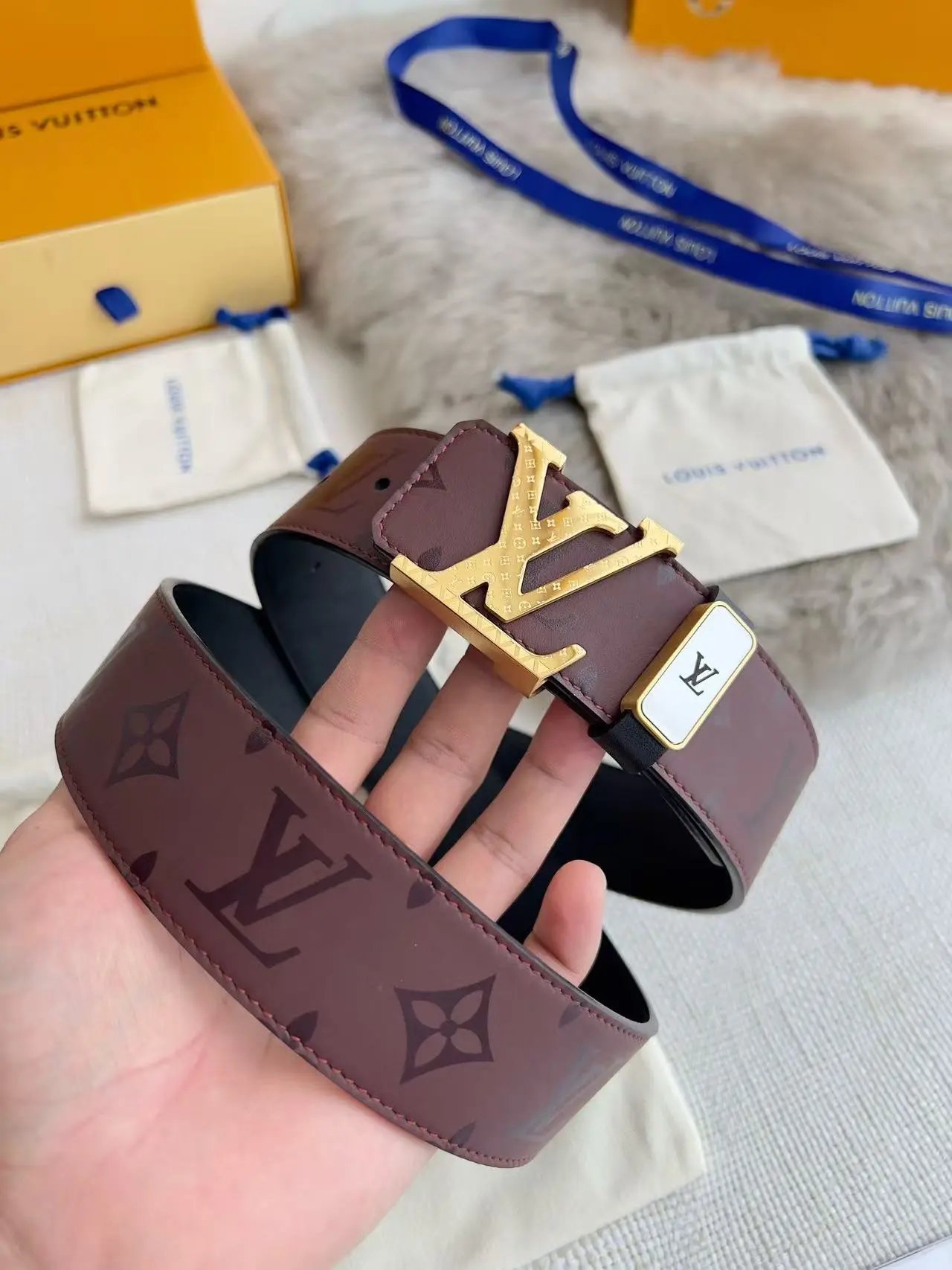  Louis Vuitton Gucci...Belt