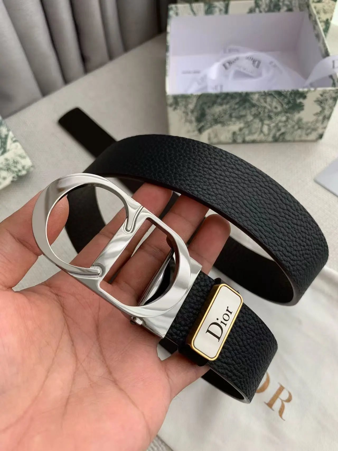  Louis Vuitton Dior...Belt