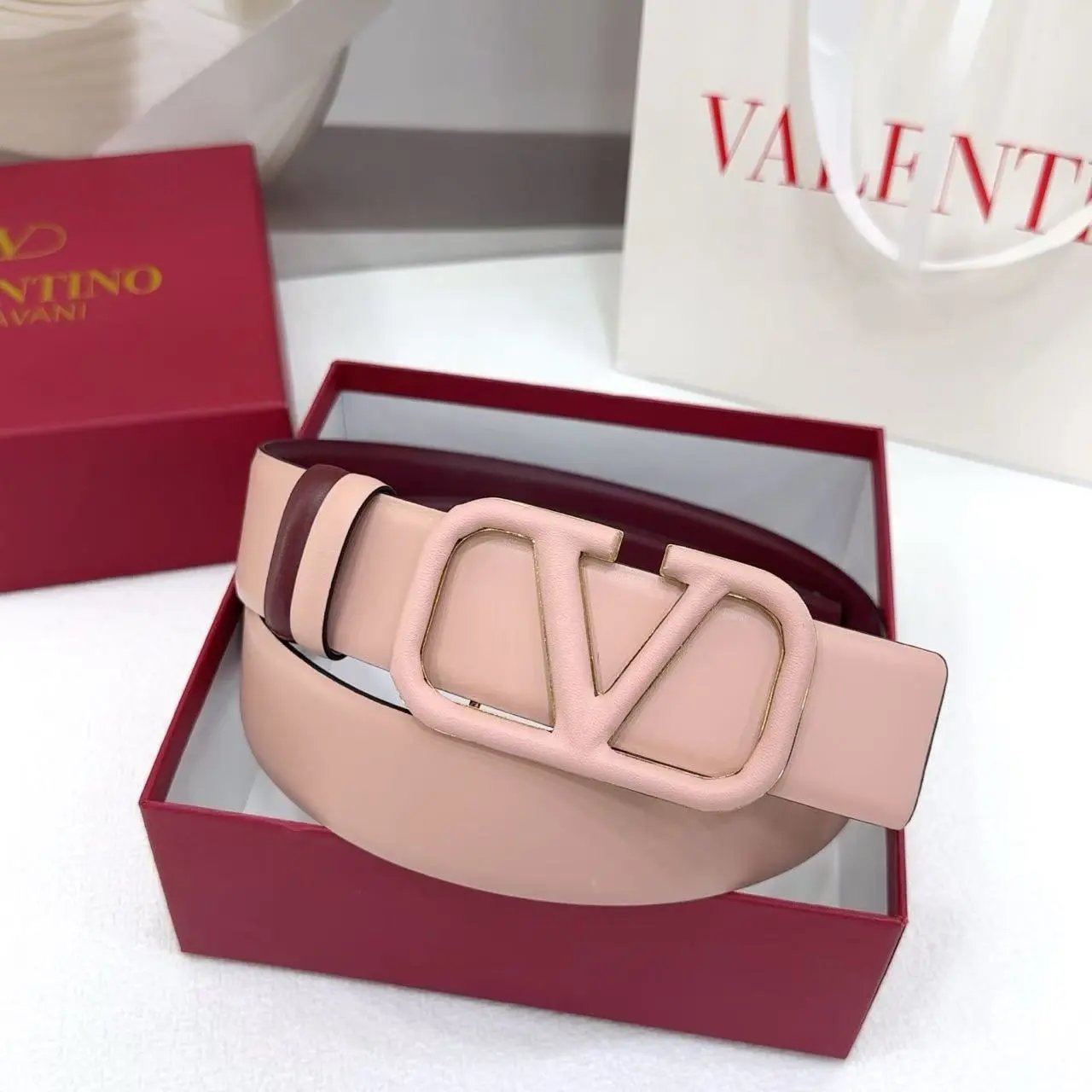 Louis Vuitton Gucci...Belt