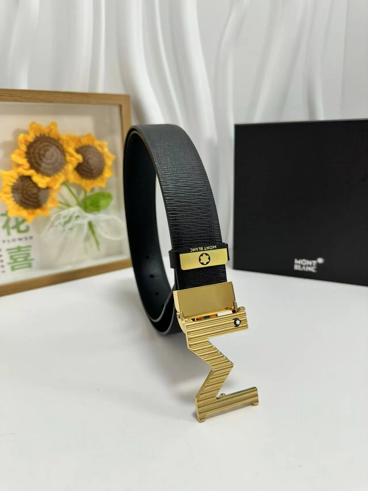 Louis Vuitton Gucci...Belt