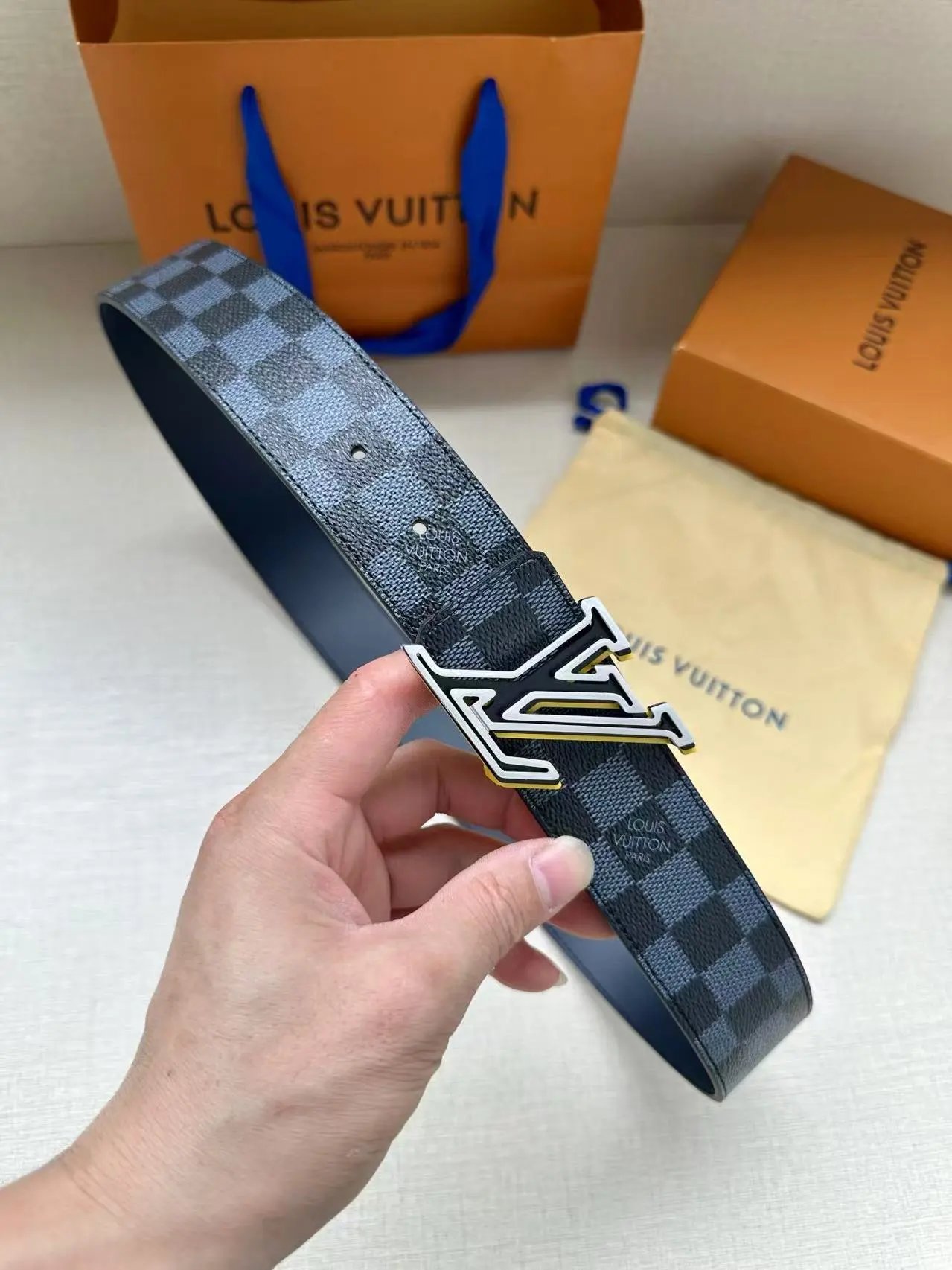  Louis Vuitton Gucci...Belt
