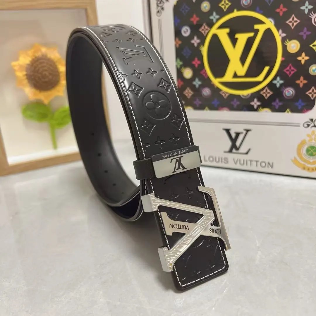  Louis Vuitton Dior...Belt