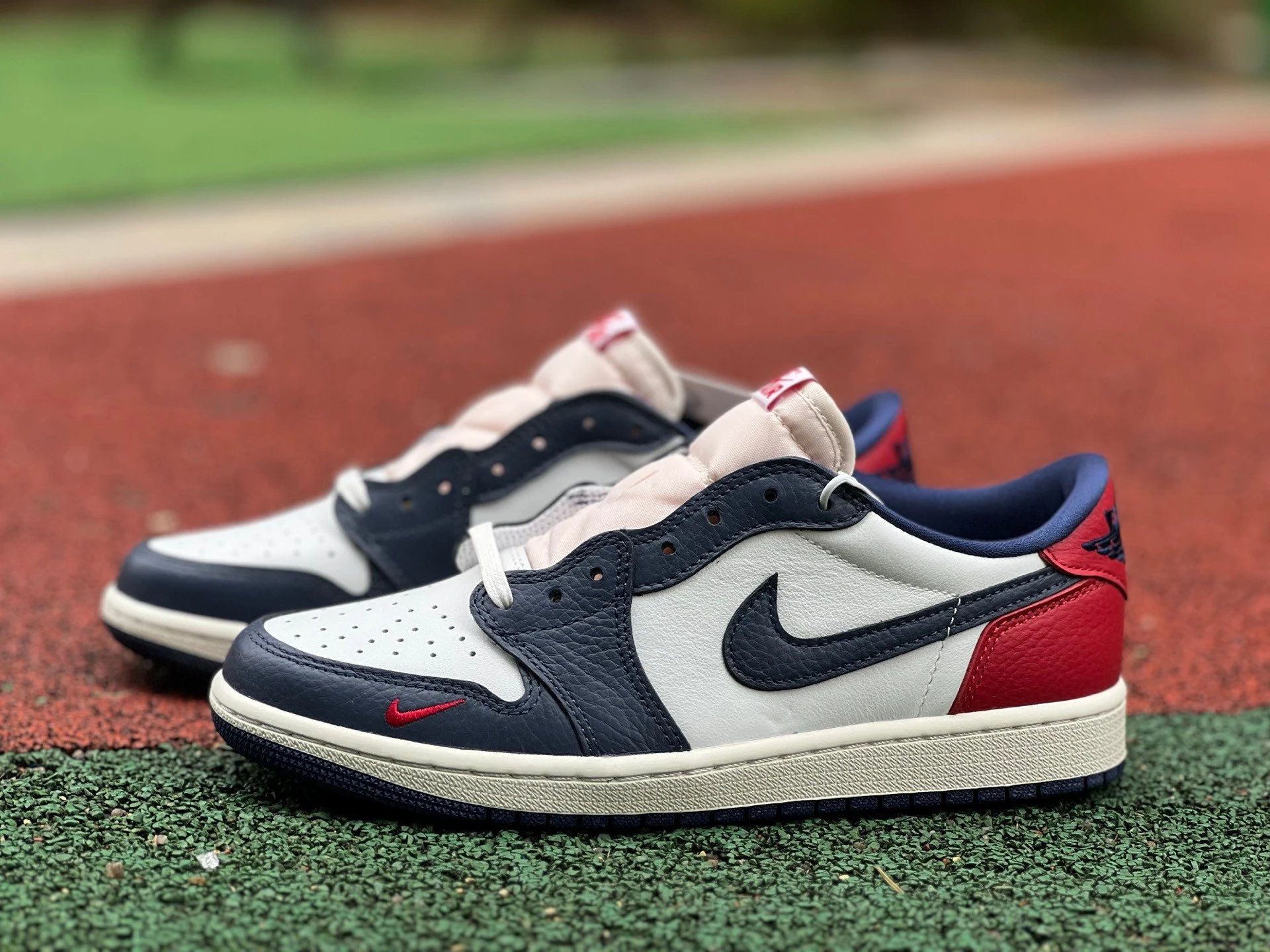 Jordan 1 Low