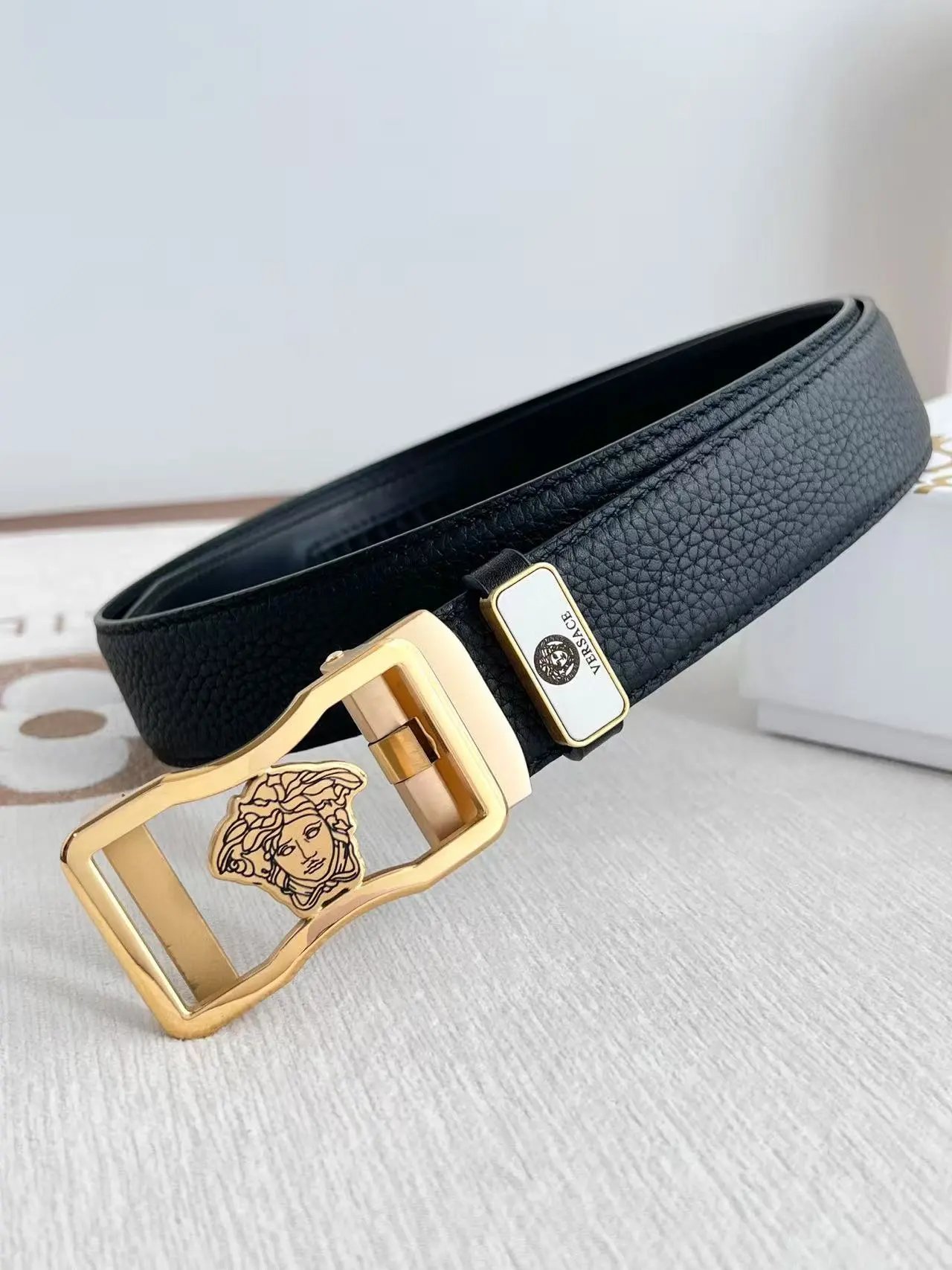  Louis Vuitton Fendi...Belt