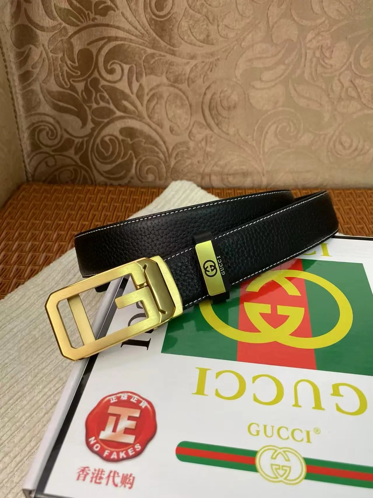 Louis Vuitton Gucci...Belt